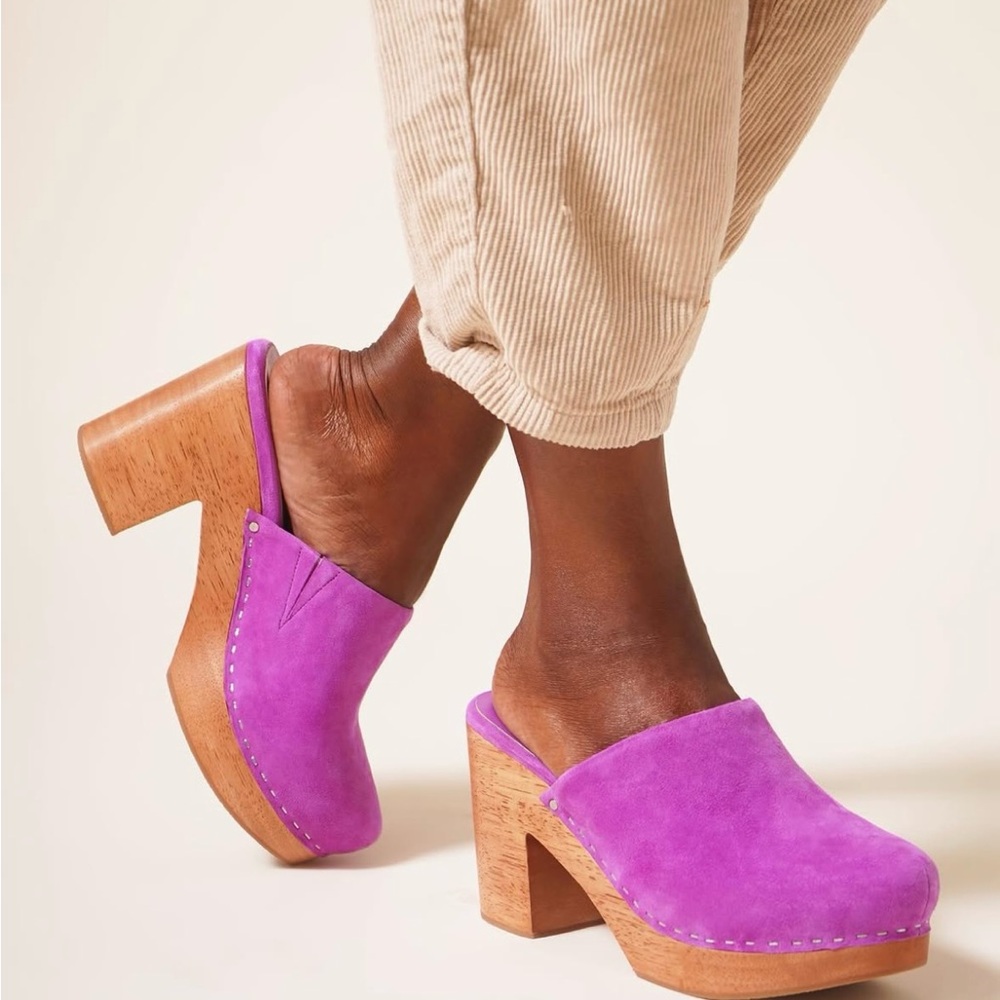Charlotte Stone Marlo Clogs in Orchid Sz 12